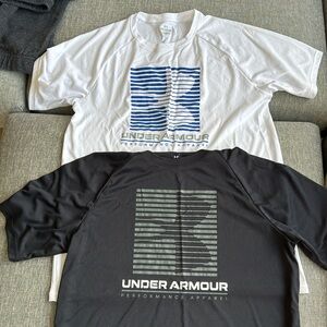 Under armour two T-shirts set